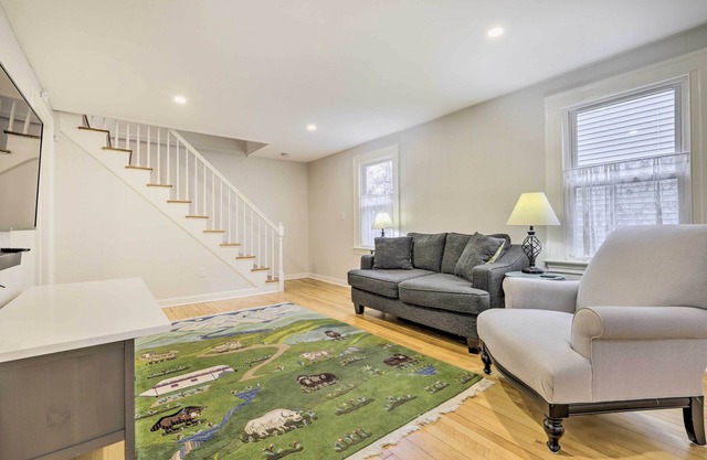 Charming Hamden Home: 2 Mi to Yale University