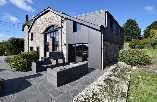 Charming Holiday Home in Sainte-Ode with Terrace