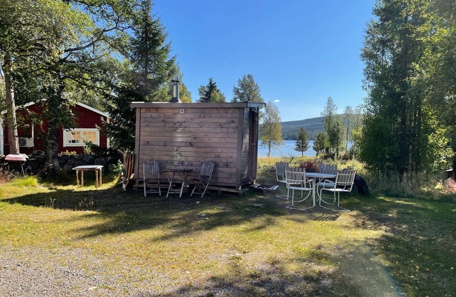 Charming holiday home in Lofsdalen by Lake Lofssjön