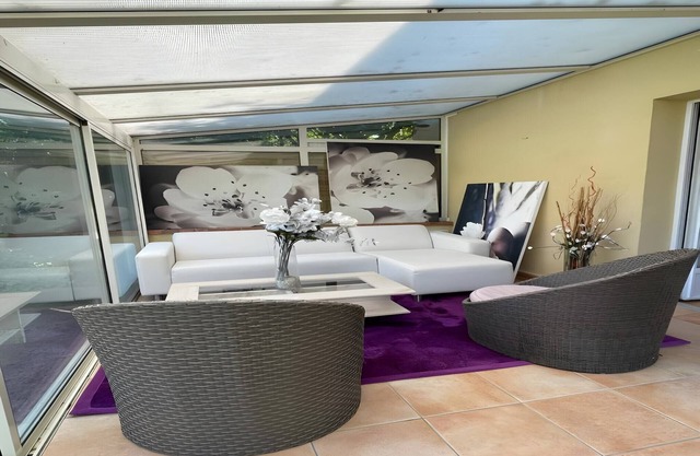 Charming Home in Saint-Pavace near Le Mans