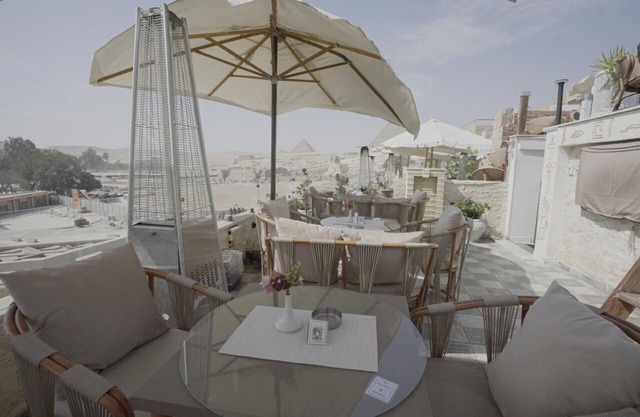 Charming Hotel Very Close and with The View of The Pyramids and The Great Sphinx