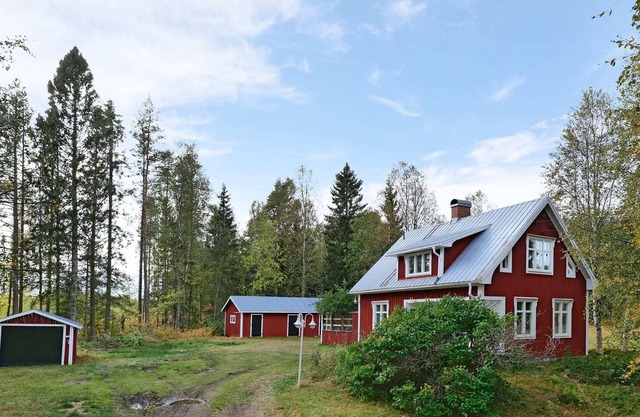 Charming house close to the sea
