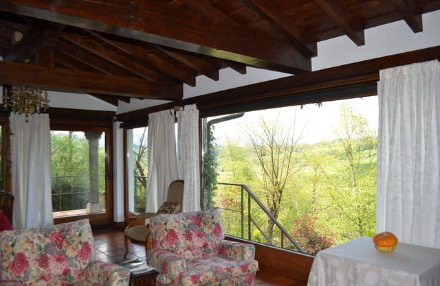 Charming house in Udías