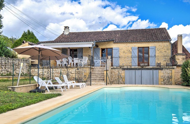 Charming house in Périgord with a large private pool