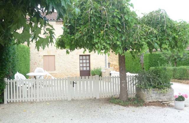 Charming house in Proissans with garden and outdoor play area