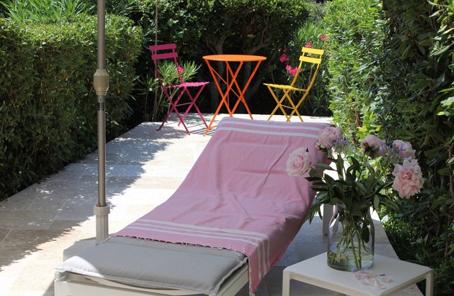 Charming little house with sea views in La Croix Valmer