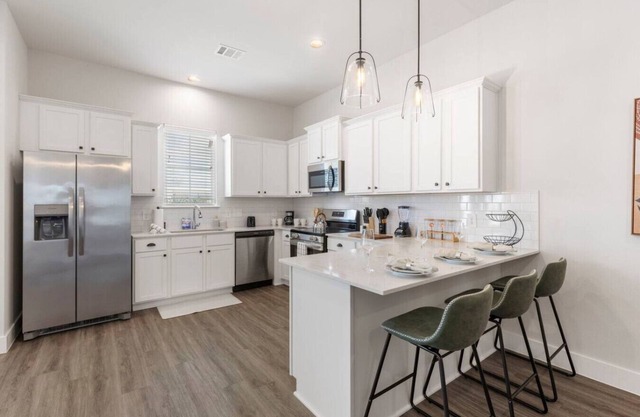 Charming Magnolia Retreat - Clubhouse & Gym Access