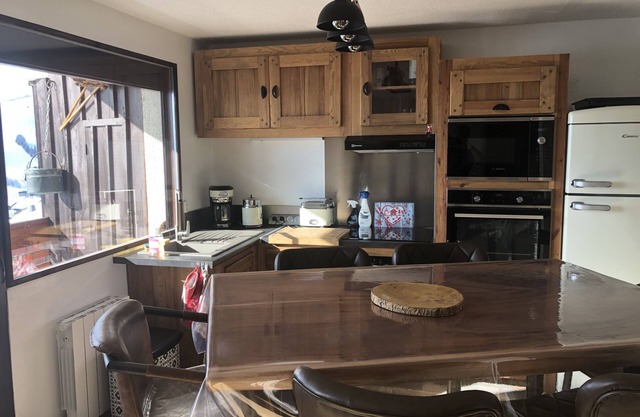 Charming mountain-style T3 completely renovated