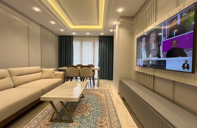 Charming New Living Space next to Istanbul Fisekhane & Marmaray