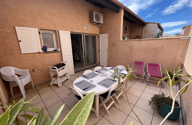 Charming pavilion 5-6 people 200m from the beach