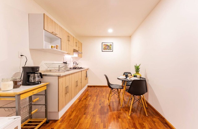 Charming Polanco Studio, Steps to Chapultepec Best Museums