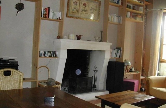 Charming property, independent farmhouse, private pool. FUTUROSCOPE-BEAUVAL