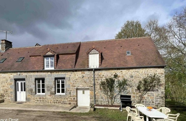 Charming Renovated House with Garden near Mont-Saint-Michel and Greenway