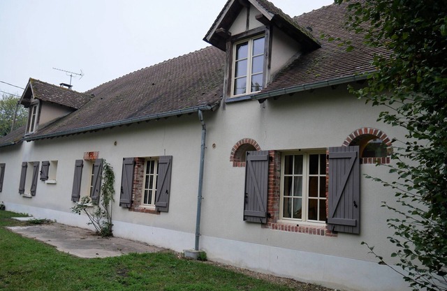 Charming Renovated Farmhouse with Fiber Internet, Near Sologne and Berry