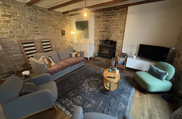 Charming renovated penty, in the heart of Ile Tudy. Wireless
