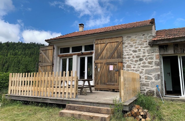 Charming stone and wood cottage