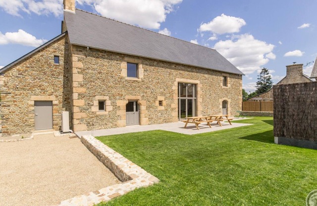 Charming Stone House with Garden in Céaux