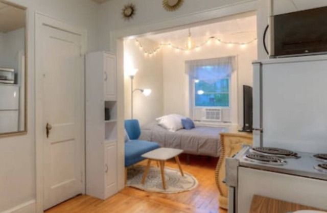 Charming Studio | Above Main Street | Free Parking