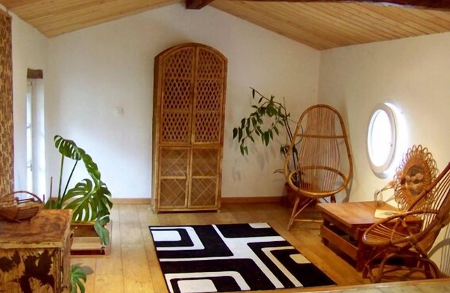 Charming studio apartement for 2 in pretty village south west France