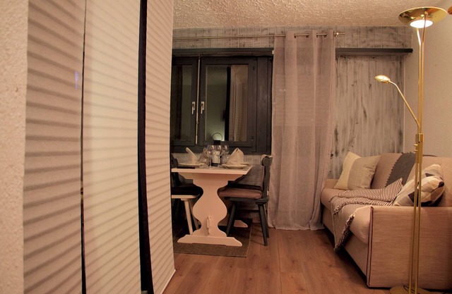 CHARMING STUDIO AT THE FOOT OF THE SLOPES/Thyon 1800