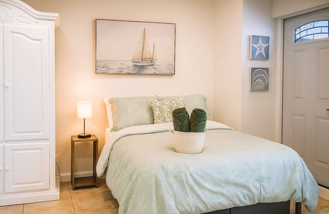 Charming studio in Hollywood FL