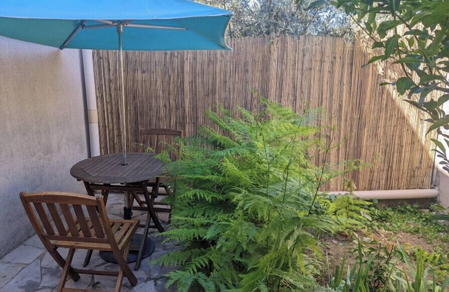 Charming studio near Nîmes center train station