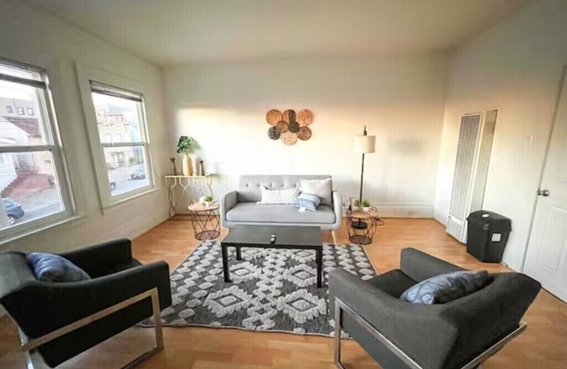 Charming Top Floor Suite in Outer Richmond