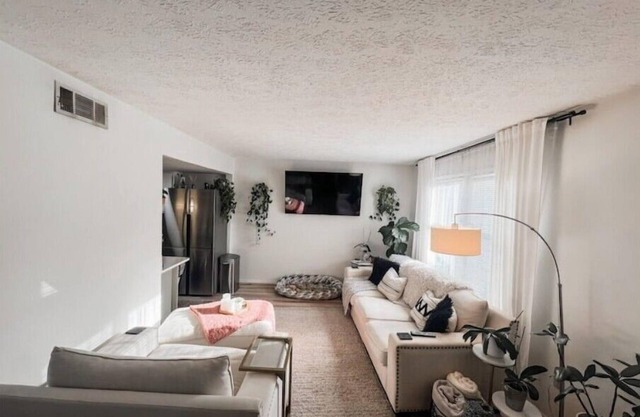 Charming townhome minutes from Midtown ATLnn