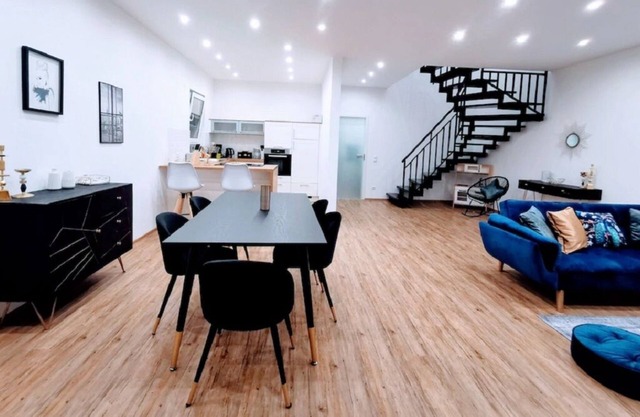 Charming Vacation Home “Ludwig der XVI” with Wi-Fi, Terrace & Garden