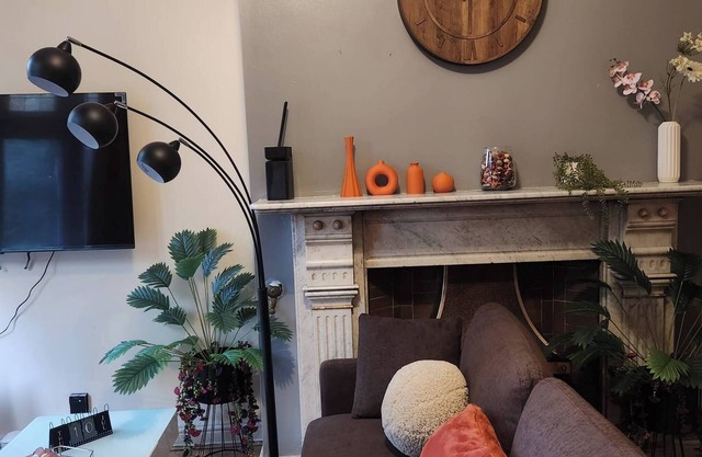 Charming Victorian Apartment in Central Wolverhampton