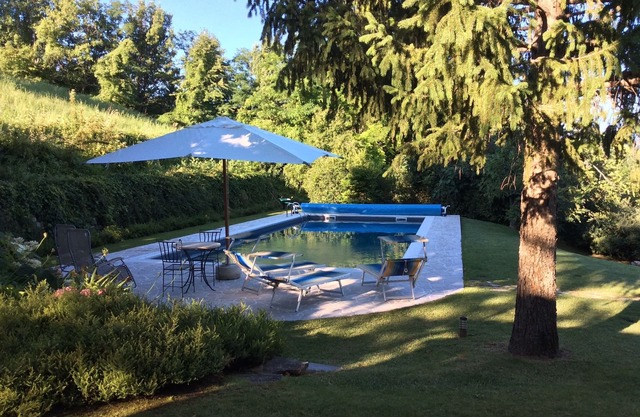 Charming Villa, Pool - 14m x 7m x 2.1m, Large Gardens, Superb Views, privacy +.