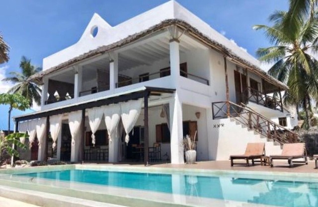 Charming Villa -1 min from the best beach