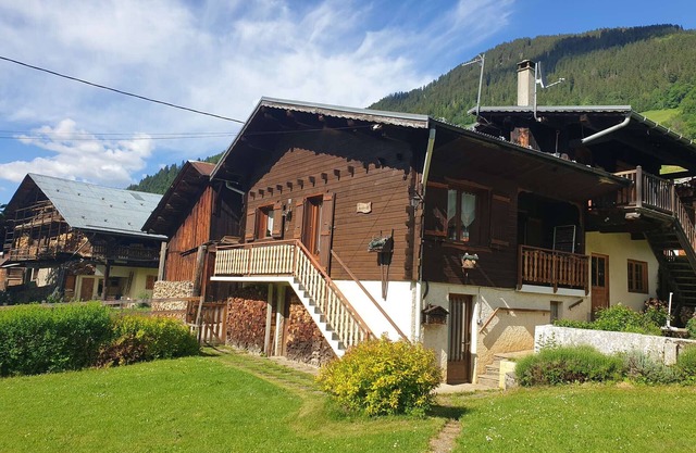 Charming Village Chalet with Garden, Balcony & Mountain Views - Sleeps 2-3, South-Facing