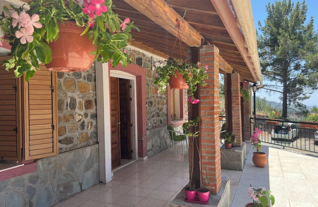 Charming Villa in Pano Platres, Cyprus - Your Home Away from Home