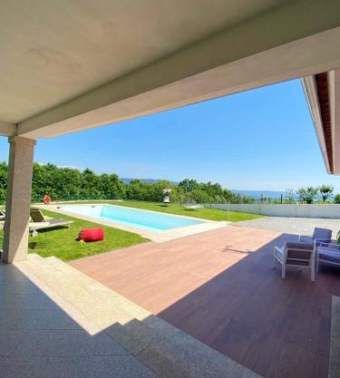 Charming Villa in São Miguel do Prado with Private Pool