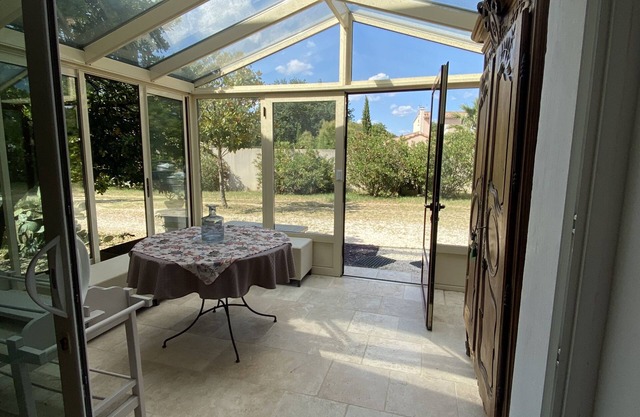Charming villa with pool in the heart of Provence