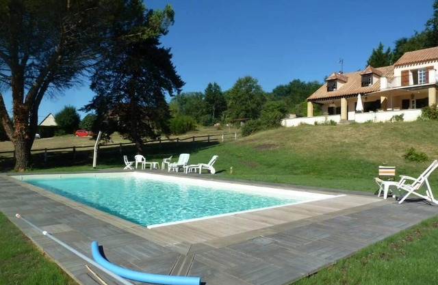 Charming villa with panoramic views of the Dordogne valley