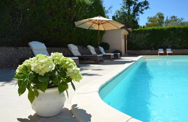 Charming villa with pool in Mondello, luxury, comfort, relaxation, beach and tennis!