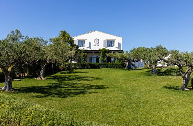 Charming Villa with pool