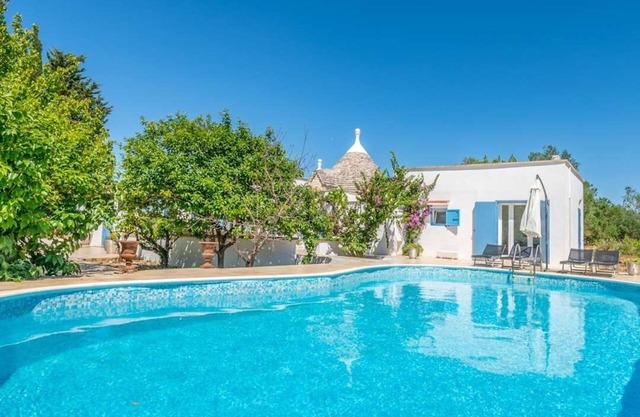 Charming villa with private pool in a picturesque landscape