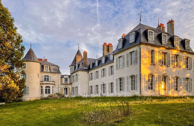 Chateau Coraline - Twentyfour Bedroom Castle, Sleeps 47