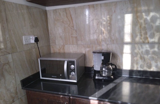 Cheerful 2 bedroom bungalow in Ununio beach