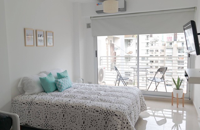 Cheerful & bright studio w/rooftop pool @heart of Palermo Soho