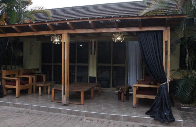 Chel and Vade Cottages
