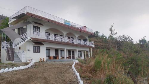 Cherry Binhar, Matogi