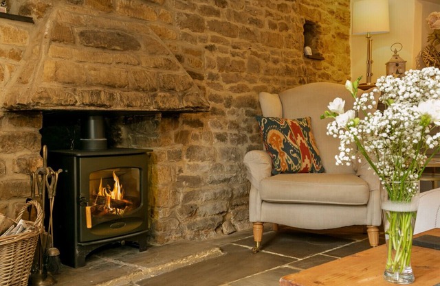 Cherry Tree Cottage - 3 Bed Countryside Retreat