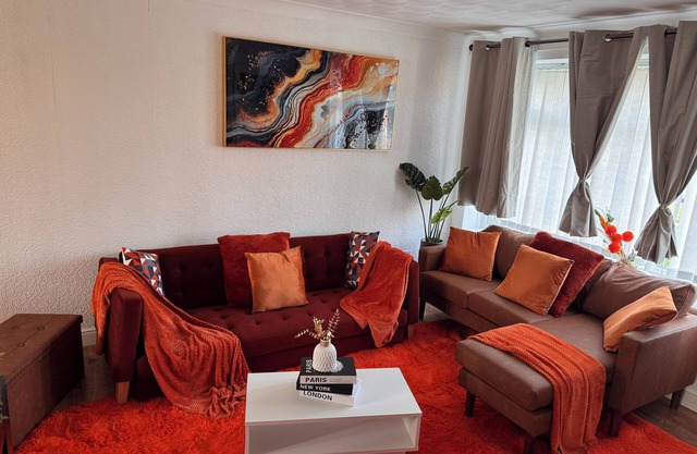 Chester House, 3 bedrooms ample living-space