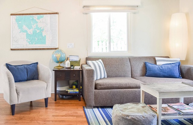 ☀CHEYENNE COTTAGE☀Close to Trails/Downtown/Shops☀