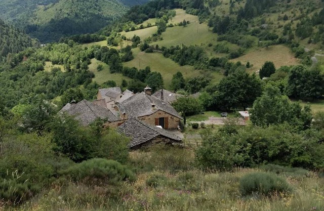 Chez Annaïk, 17th century farmhouse, an exceptional view of the Causse Méjean