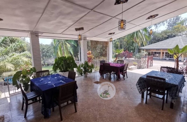 chez Drocella Eglantine Lodge Hotel